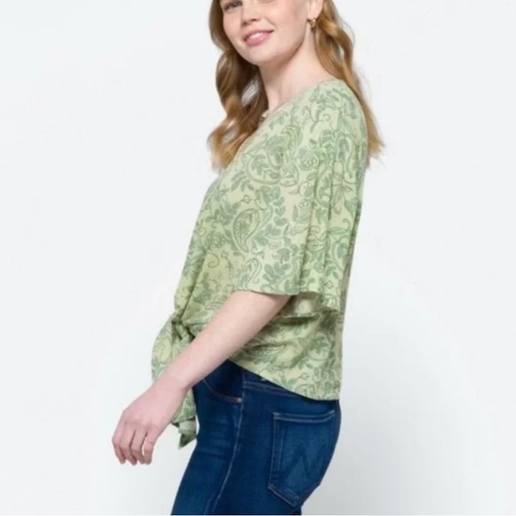 LUQ Green Paisley Blouse with Tie Front Size Large - Picture 4 of 12